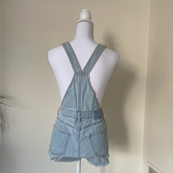 Overall shorts - Picture 4 of 7